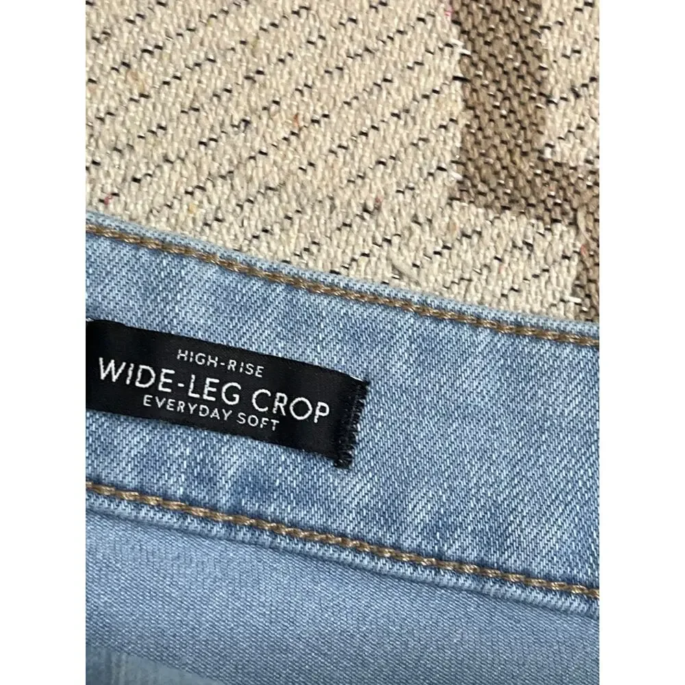 White House Black Market High-Rise Wide Leg Cuff Cropped Jean, size 8 - Picture 10 of 16